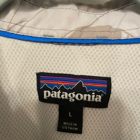 Patagonia Other - Patagonia Casual Button Down Shirt - Gray and Blue